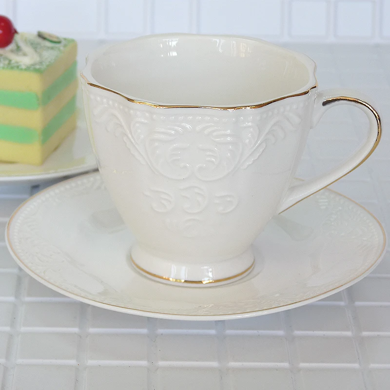 

High quality bone china handmade Tea set Palace leaf pattern A set of 12 pieces 220ml Birthday Holiday Gift