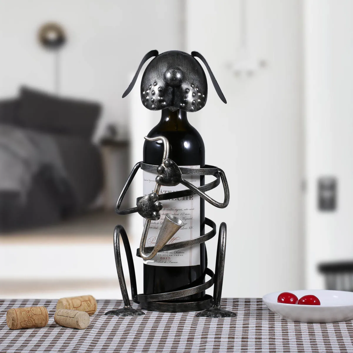 

Fancy Saxophone Playing Dog Wine Rack Iron Animal Figurine Wine Rack Bar Restaurant Home Ornament Decoration Art Craft Gift