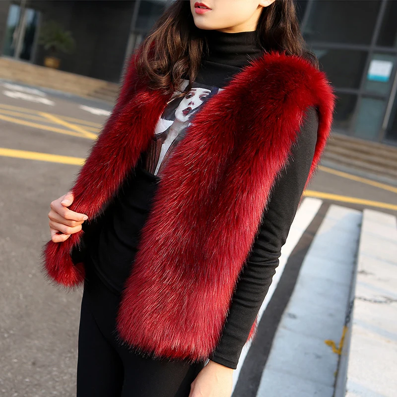 New 2021 Fashion Luxury Wine Red Fake Fur Vest Street Wear Women Plus