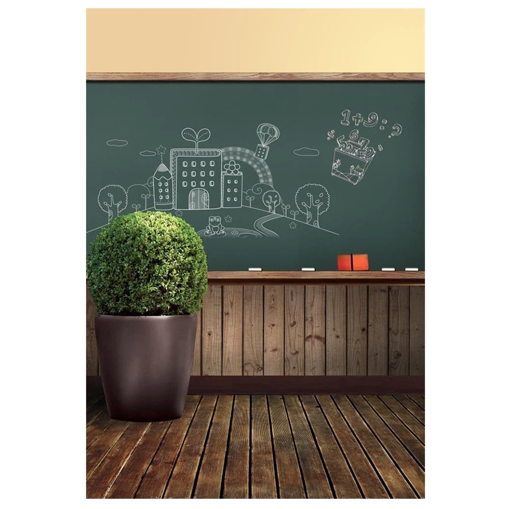 современная доска в школе. школьная доска с полом. школьная доска в кабинете. классная доска на стене. школьный класс.