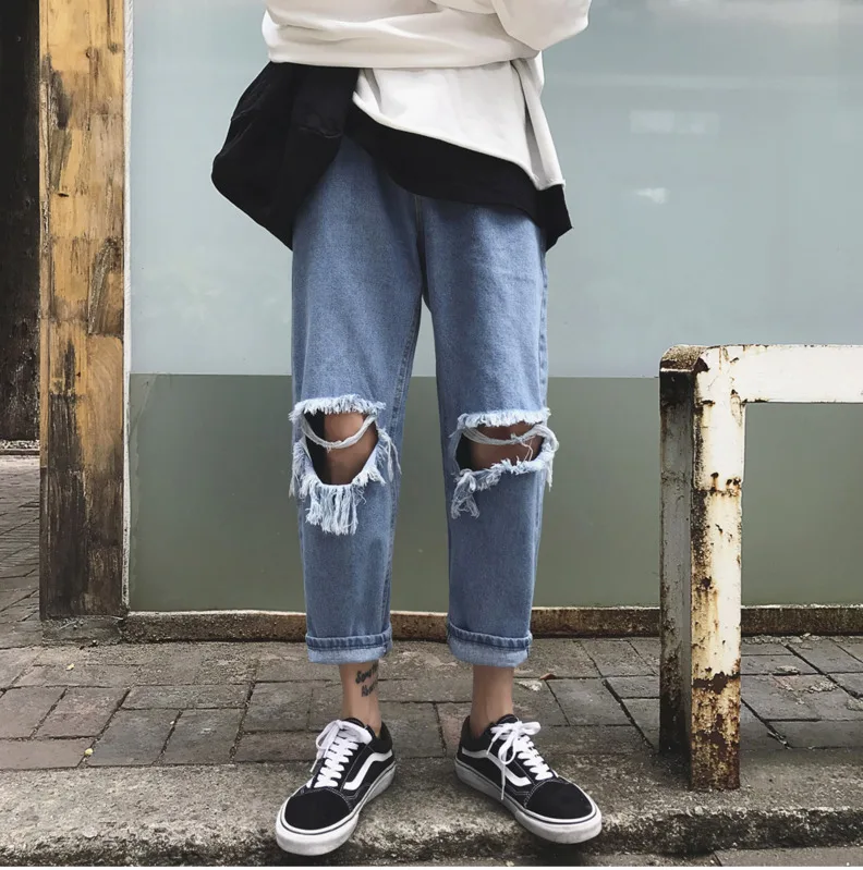 

Men's jeans 2019 summer new youth popular loose hole straight leg nine pants spirit personality youth casual men's clothing