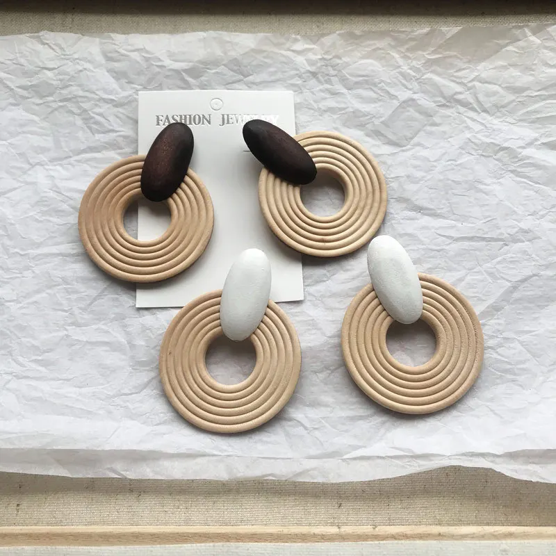 

2019 South Rattan Wooden Bohemian Round Ellipse Drop Earrings Vintage Resin Party Exaggeration Women Jewelry Wholesale