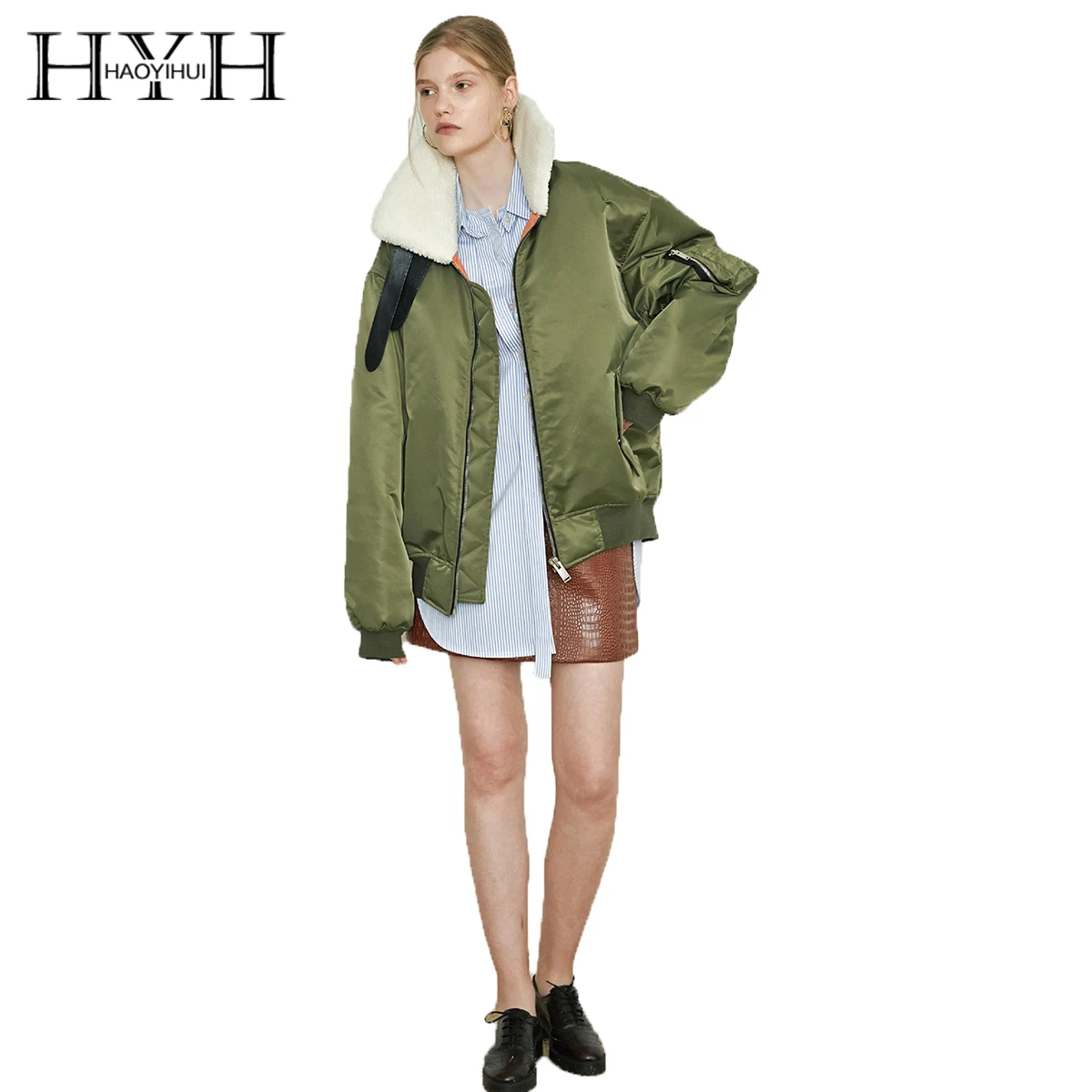 

HYH HAOYIHUI Street Casual Wind Army Green Loose Coat Micro-Shoulder Fur Collar Leather Stitching Flight Jacket