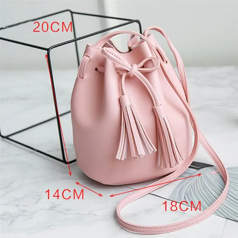 Модная сумка на шнурке через плечо с кисточками мешок для женщин и девушек