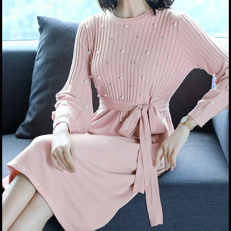 

2018 New Autumn Winter Beading Knitted Dress Women Fashion Lantern Sleeve Mid Sweater Dress A-Line Sashes Pink Dresses