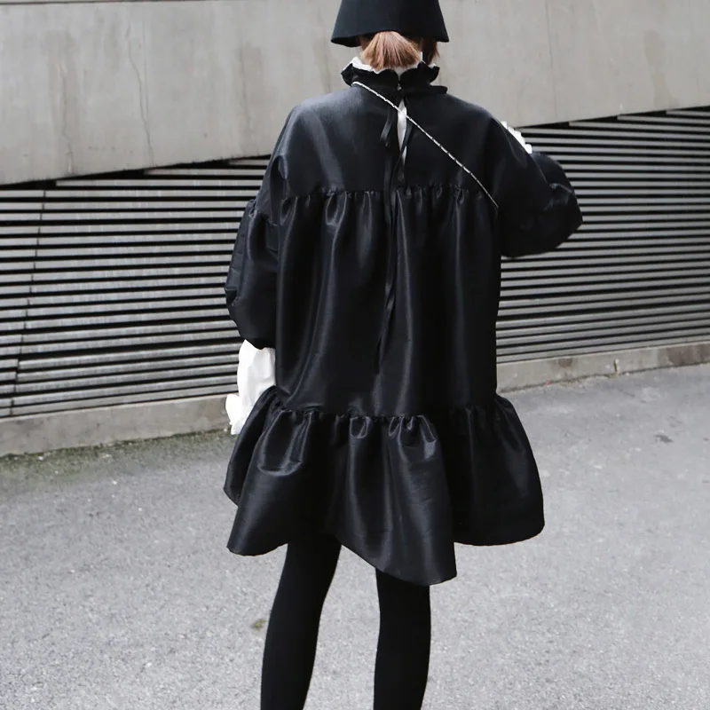 [EAM] 2019 New Spring Winter Stand Collar Long Puff Sleeve Black Loose Hem Ruffels Stitch Loose Dress Women Fashion Tide JK852