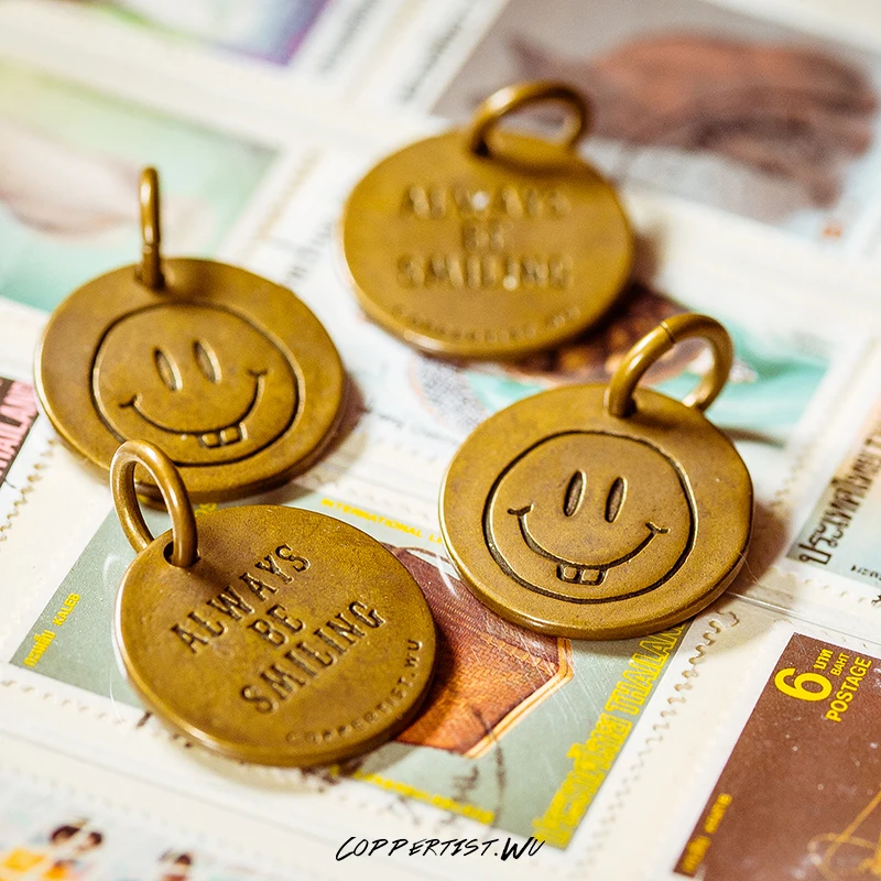 coppertist.wu Brass Golden Handmade smiley face pattern Circle Keychain
