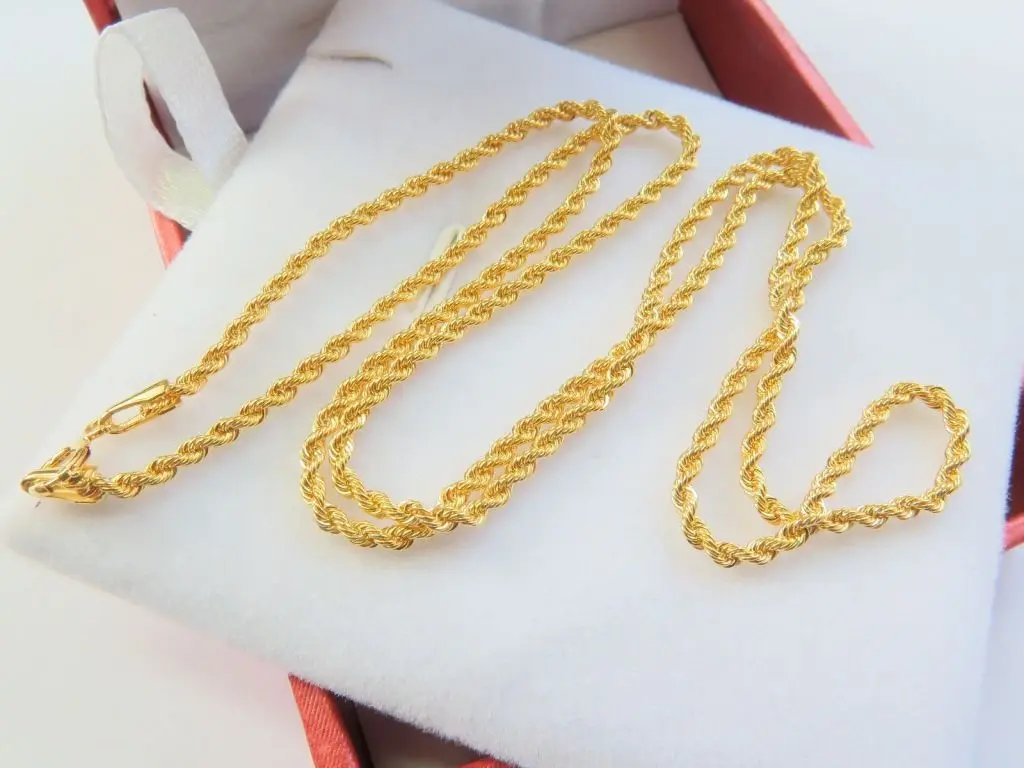 Изумительное чистое ожерелье из желтого золота 18 К Lucky Женская веревочная цепочка 2,6-2,4 г 18 inch