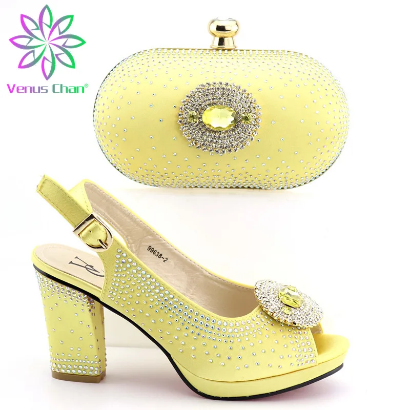 

New Arrival Matching Shoes and Bag Set Decorated with Appliques Fashion Shoes 2019 Women Shoes Fashion Women Shoe and Bag Set
