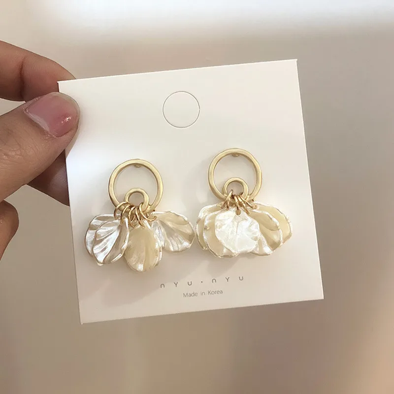 

2019 Korea Freshwater Pearl EarringsGeometric Circle Tassel Shell Gold Dangle Earrings For Women Earrings Wedding Jewelry Gift