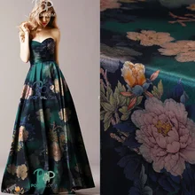 Пион цветы напечатанные стрейч атласная шелковая ткань платье-Ципао из мягкой ткани постельные принадлежности атласная шелковая ткань китайская шелковая ткань