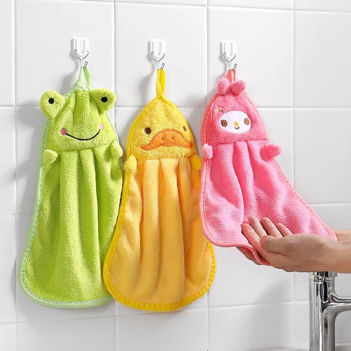 

Eco-Friendly Candy Colors Soft Coral Velvet Cartoon Animal Towel Can Be Hung Kitchen Cleaning Used