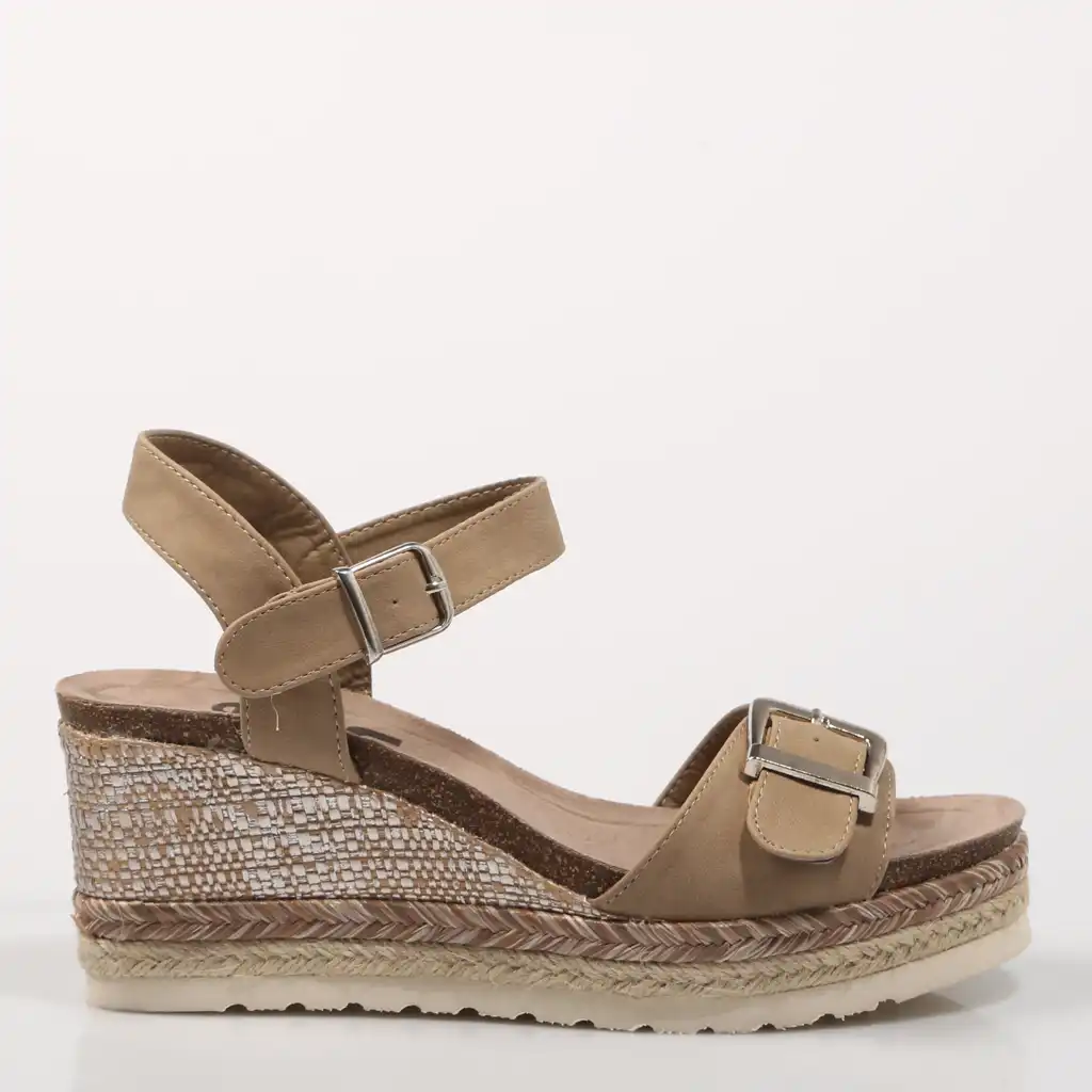 refresh wedge sandals