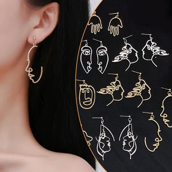 

Girls Fashion Punk Human Face Abstract Earring Hollow Out Drop Earrings Retro Metal Earrings Dangle Earrings Women Jewelry