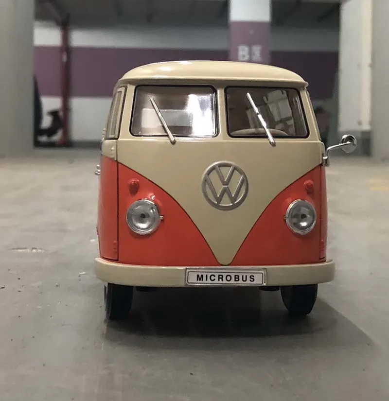 1:18 Volkswagen T1 Samba Van модель автобуса из сплава игрушечные машинки классический литой