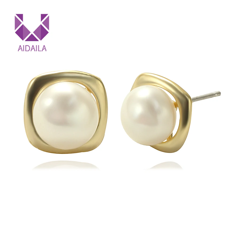 

Small Fine Jewelry Stud Earrings with Pearls Square Shape Statement Gold Earrings for Women Party Boucle D'oreille Femme 2019