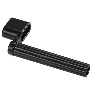 

Random Color Guitar String Winder