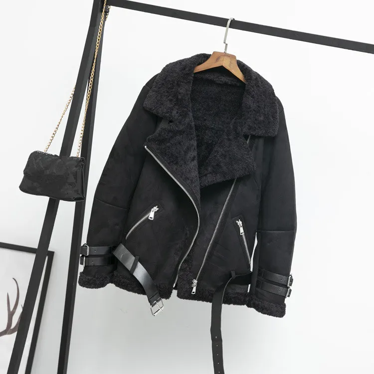 

2018 New Fashion Lamb Faux Leather Jackets Autumn Winter Women Sashes Fur Collar Lambs Coat Warm Loose Outerwear
