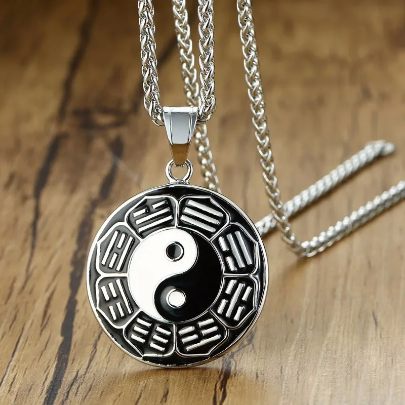 

Dropshiping Mystical Yin Yang Pendant Necklace for Men Stainless Steel Two Tone Medallion Male Jewelry with 24 Inch