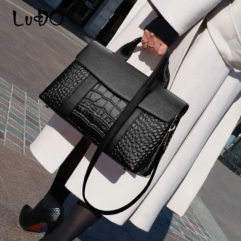 LUCDO الأزياء التمساح المرأة حقائب جلدية فاخرة التمساح الأعلى مقبض حقيبة عالية الجودة كبيرة حمل السيدات حقيبة ساع كيس LUCDO الأزياء التمساح المرأة حقائب جلدية فاخرة التمساح الأعلى مقبض حقيبة عالية الجودة كبيرة حمل السيدات حقيبة ساع كيس