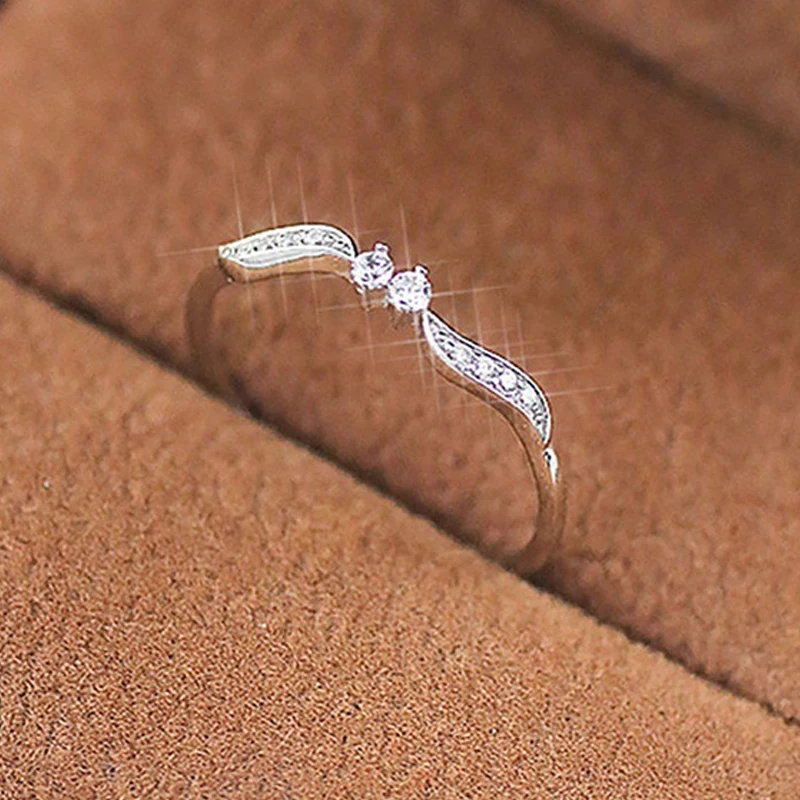 

LNRRABC Vintage Leaf Shape Cubic Zircon Stone Ring engagement ring for women Girls anillos mujer Silver valentine's day Gifts