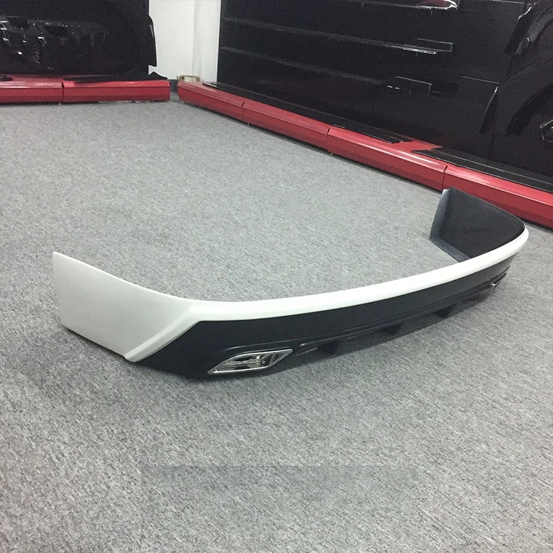 Accesorios modificados de modificación piezas de Exterior Protector de diseño de difusor trasero de labios delanteros Bumpers de coche para Ford Escort Accesorios modificados de modificación piezas de Exterior Protector de diseño de difusor trasero de labios delanteros Bumpers de coche para Ford Escort