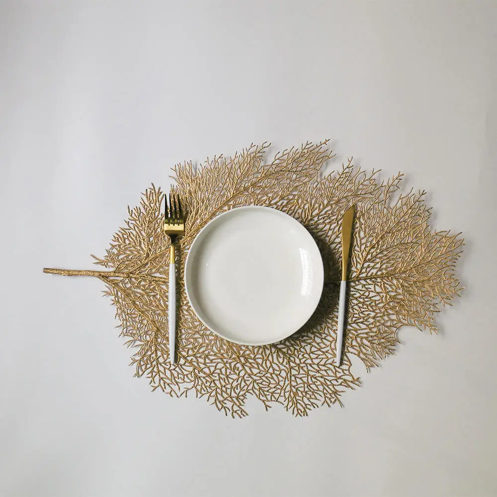 طاولة طعام محاكاة أوراق النبات المائدة سادة عيد الميلاد الديكور PVC حصيرة فنجان شاي عاء الحرارة العزل منصات