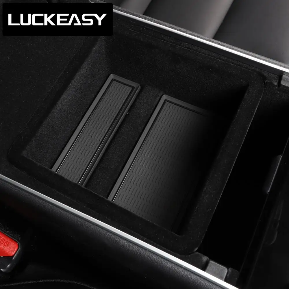 Tanie LUCKEASY samochodowych uchwyty do kubka dla Tesla Model 3 wewnętrznego drzwiowego Pad kubek podkładka pod drzwi antypoślizgowe 8 sztuk