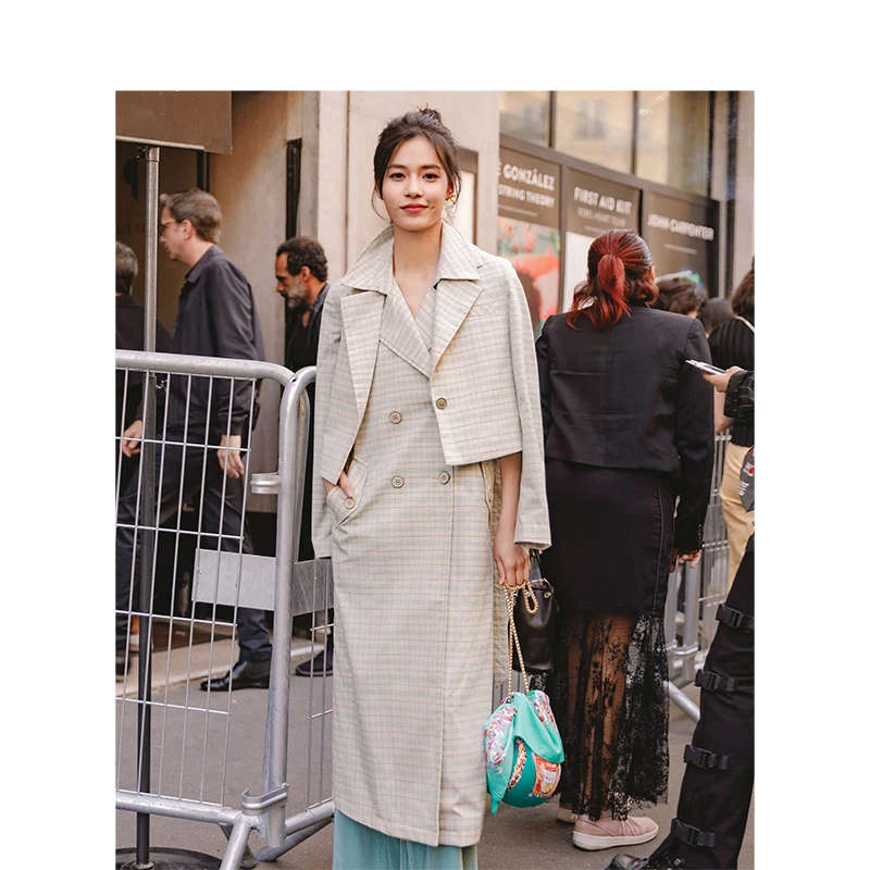 

INMAN Autumn Turn Down Collar Literary Retro Hongkong Style Casual With Belt Plaid Women Long Coat