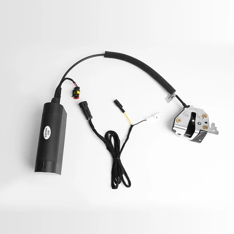 US $180.00 2018 New For Toyota Camry Electric Suction Door Automobile Refitted Automatic Locks Car Accessories Intelligence Suction Door