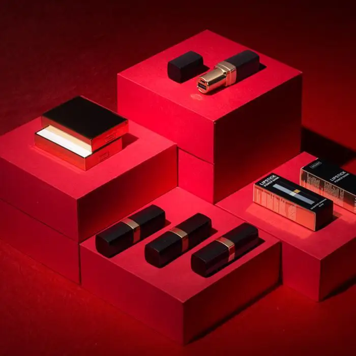 Fashion New Powerbank Lipstick Shape Output Power Bank Portable Charger External Battery 2500-3000mAh for MP4 Xiaomi MI iPhone Fashion New Powerbank Lipstick Shape Output Power Bank Portable Charger External Battery 2500-3000mAh for MP4 Xiaomi MI iPhone