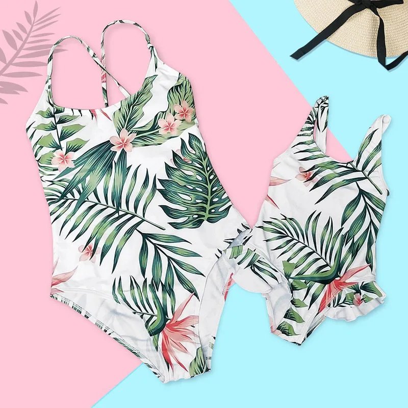 

Summer Men Boy Clothing Family Look Matching Outfits Dad Son Shorts Mother And Daughter Swimwear Mommy And Me Bikini Swimsuit