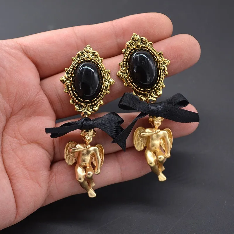 Baroque Retro Angel Black Pearl Bowknot Pendientes ...