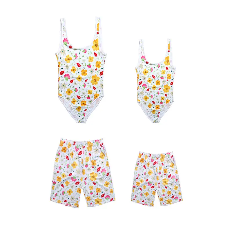 

Family Matching Swimsuit Parents Kids Swimwear Womne Girl Floral Monokini One Piece Men Boy Trunks Shorts Bathing Suit Beachwear