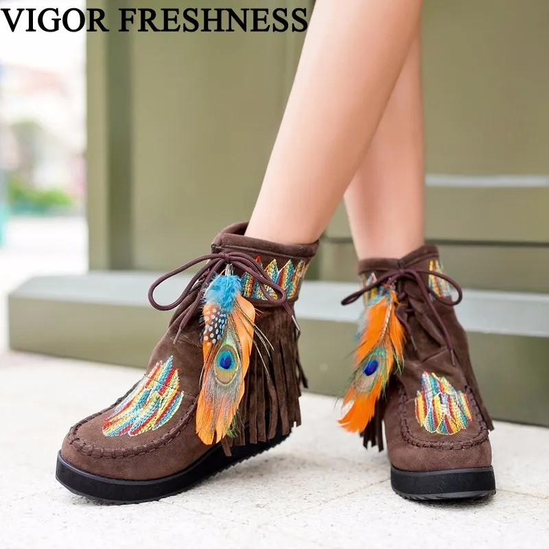 

VIGOR FRESHNESS Winter Boots Women Shoes Fur Middle Heels Woman Fringe Boots Warm Mid Calf Boots Slip On Bota Feminina MY15