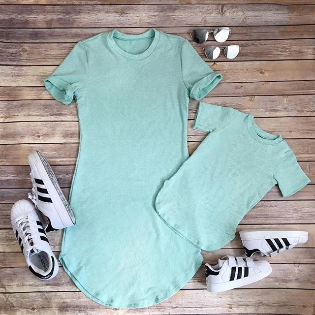 

2019 Mum Girls Family Matching Dress Baby Kids Womens Party Dresses Cotton Clothes