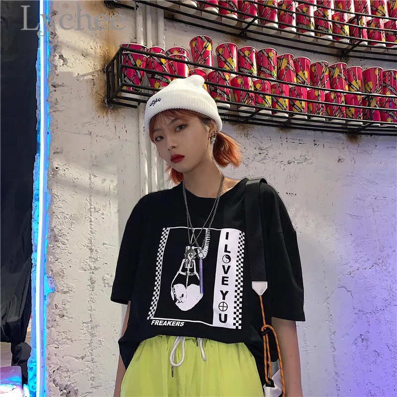 يتشي المتناثرة القلب منقوشة إلكتروني النساء تي شيرت السببية فضفاض قصيرة الأكمام الإناث تي شيرت الربيع الصيف المعتاد المحملة الأعلى