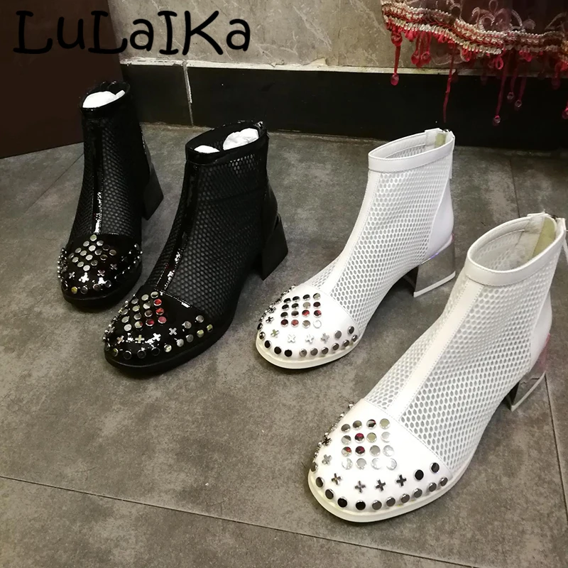 

2019 New Round Head Rivets Shining Summer Solid Color Lady Comfortable High Heel Boots Leisure Net Breathable Cool Woman Shoes