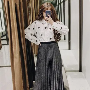 

2019 Spring new women's pig head print white shirt + high waist pleated skirt long skirt