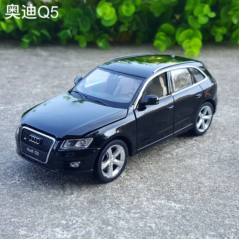 Лицензионная Коллекционная модель автомобиля SUV из сплава в масштабе 1:32 для TheAudi