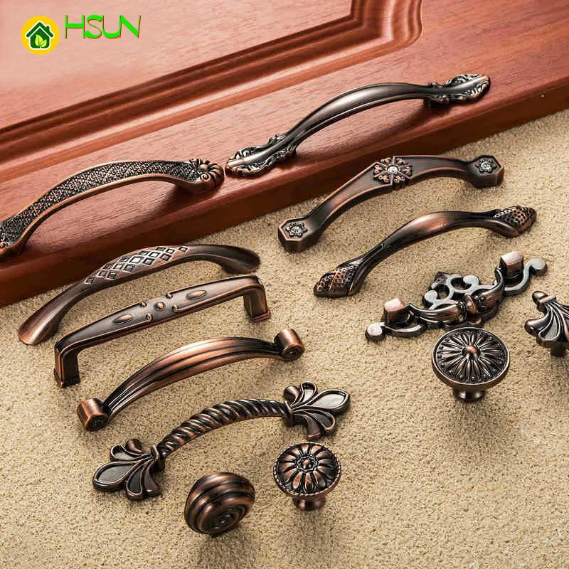2pcs Antique Door Handles Metal Drawer Pulls Vintage Kitchen Cabinet Knobs Furniture Hardware 2pcs Antique Door Handles Metal Drawer Pulls Vintage Kitchen Cabinet Knobs Furniture Hardware