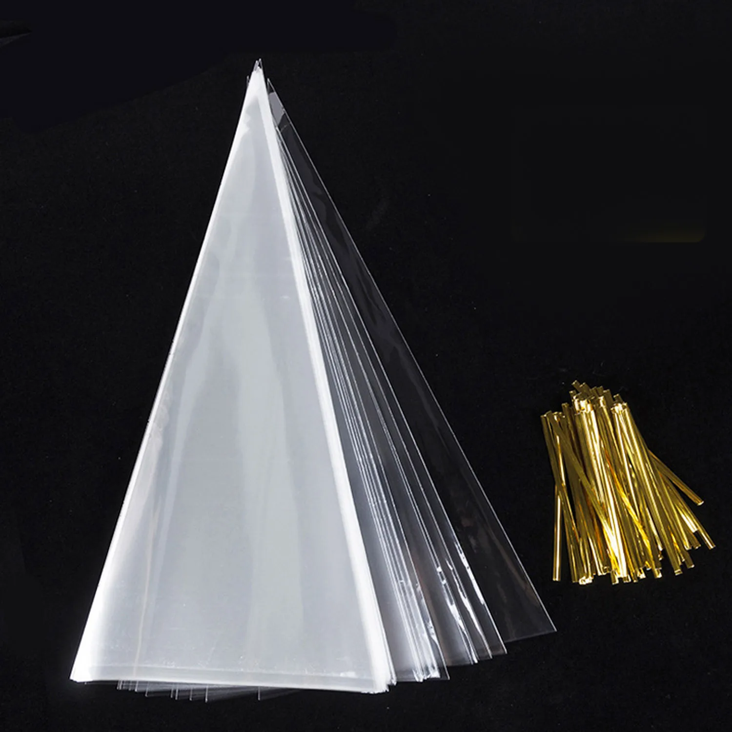 пластиковый конус прозрачный белый. подставка для колец конус. конфеты конус. пакеты конусные прозрачные. прозрачные конусы.