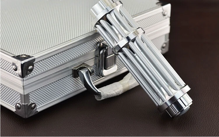 

Strong Power Military Blue Laser Pointer 5000000m 500W 450nm Flashlight Lazer Burning Match/Candle/Black/Burn Light Cigars+box