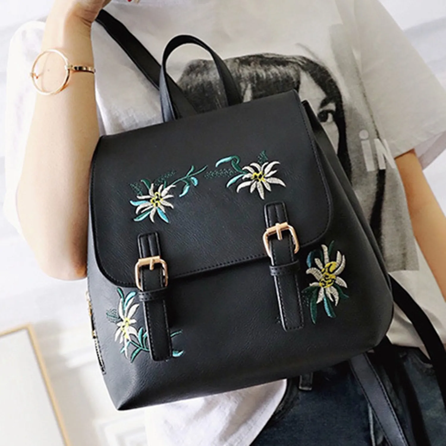 

Embroidered Lady Backpack Fashion Casual Pu Leather Ladies Young Girl Schoolbag