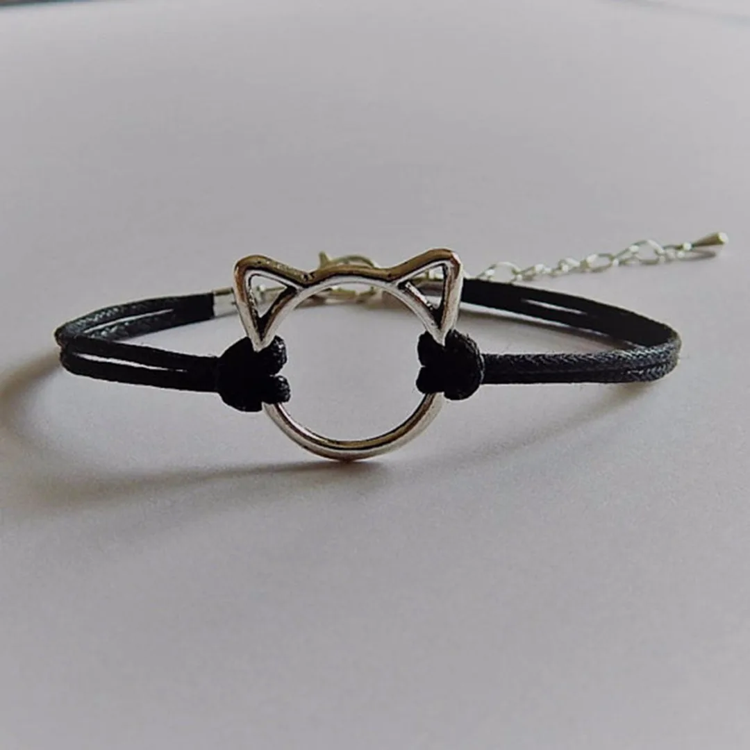 

Tiny Cute Hollow Cat Ear Leather Rope Chain Bracelet for Women Girls Lovely Cartoon Animal Head Bracelet & Bangle Charm Jewelry