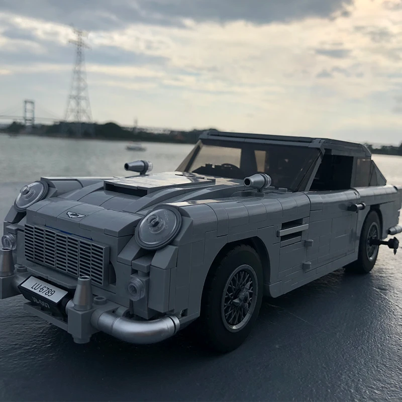 

Technical Series 10262 Aston Marting Toy Set Building Blocks Bricks for Children Car Model Gifts Toys Compatible with 21046