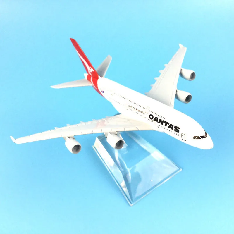 Модель самолета Qantas модель из литого металла 16 см 1:400|Вертолеты самолеты корабли