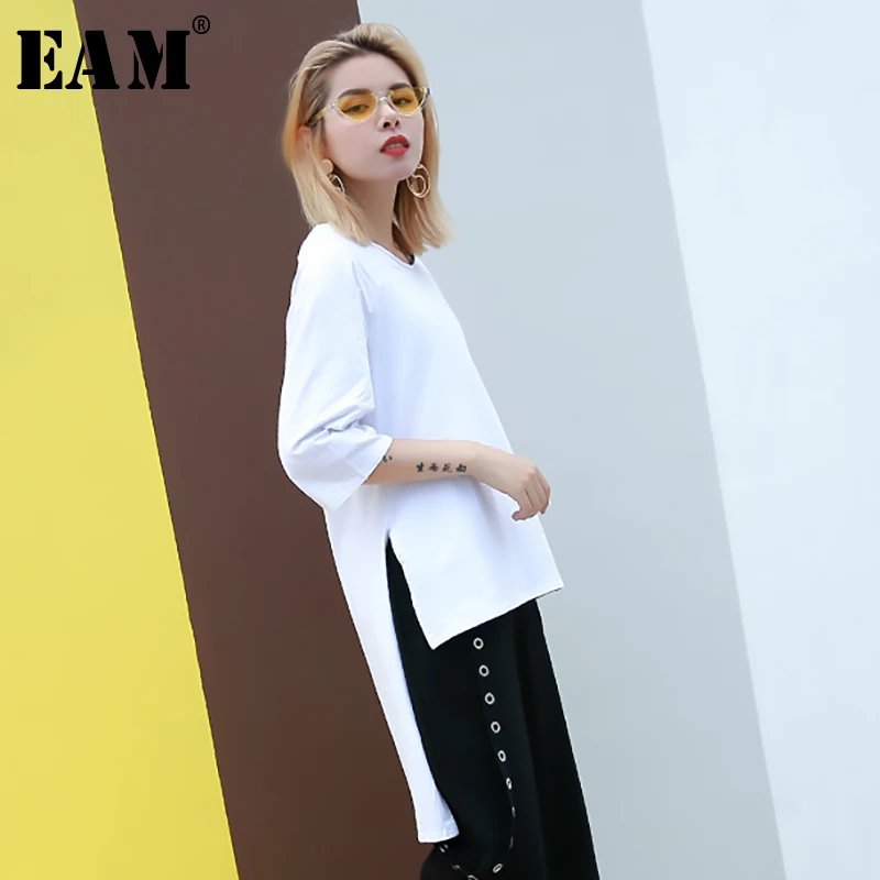 

[EAM] 2019 New Spring Summer Round Neck Three-quartr Sleeve White Loose Irrgular Hem Vent T-shirt Women Fashion Tide JQ407