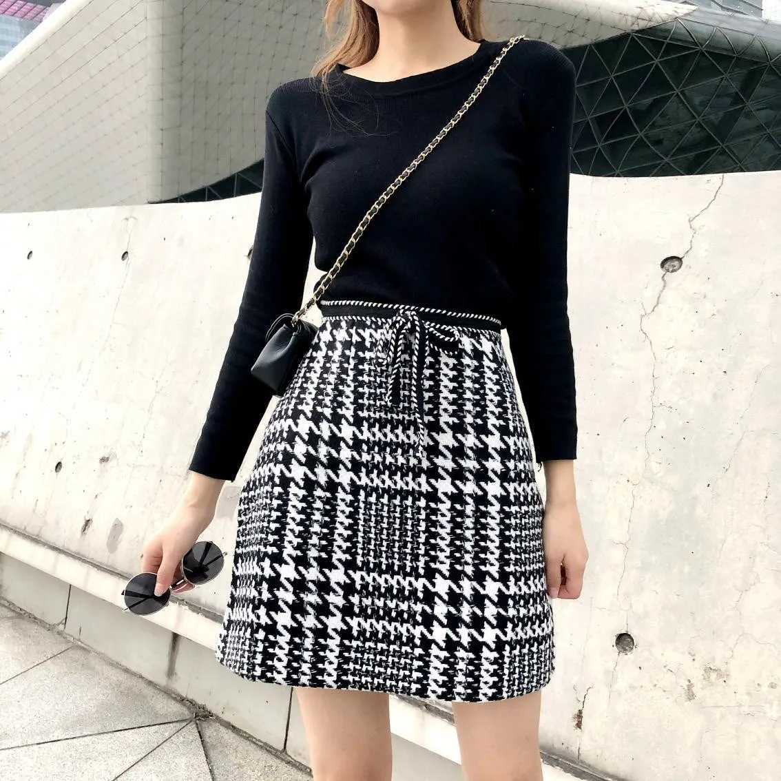 

2018 Women Lace Up Woolen Mini Skirt Autumn Winter Plaid Skater Skirt Empire Vintage High Waist Skirt