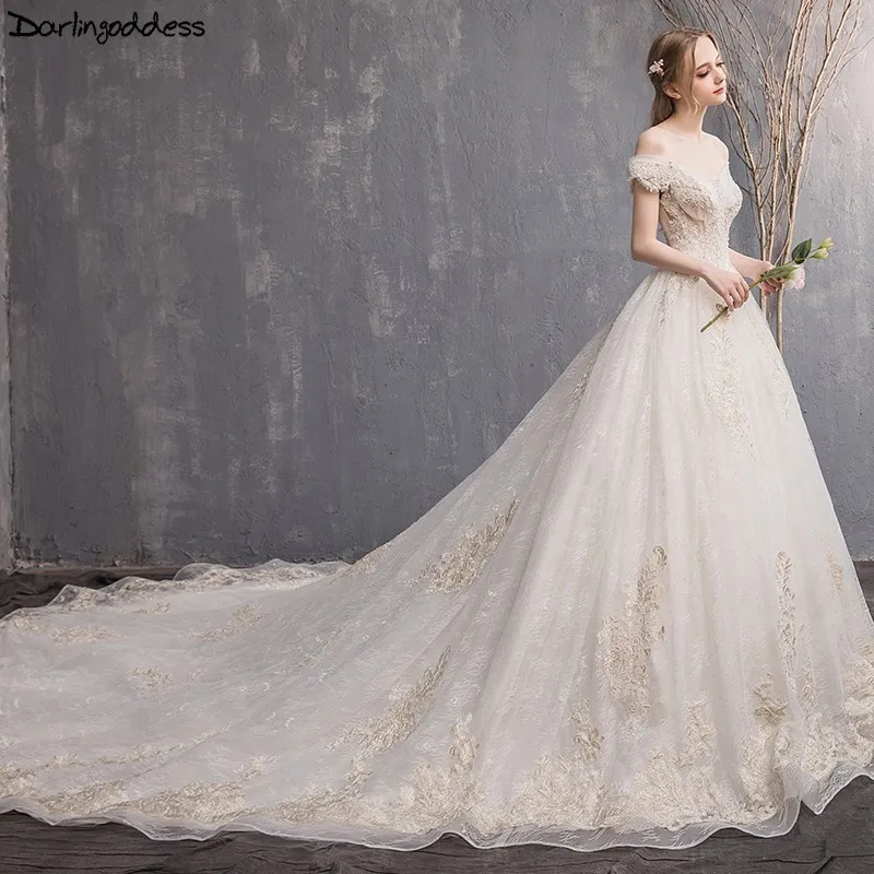 Luxury Dubai Light Champagne Lace Wedding Dress 2019 Ball Luxury Dubai Light Champagne Lace Wedding Dress 2019 Ball